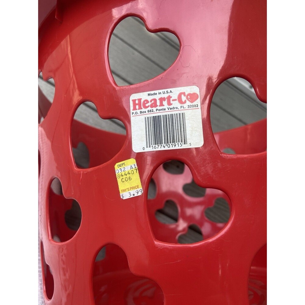 Vintage 90s Heart-Co Red Plastic Laundry Basket Retro Hearts Decor Storage Bin - Picture 4 of 10